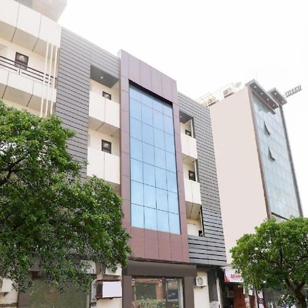 Hotel Red Snapper New Delhi Buitenkant foto
